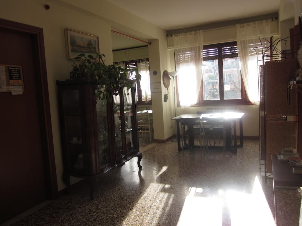 B & B Livia Oliva Lido de Venise Extérieur photo